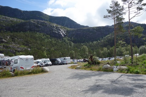 Parking du Preikestolen