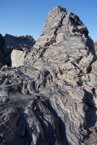 Panum crater